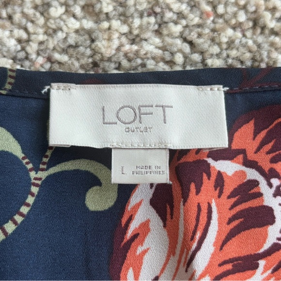 LOFT Ruffle Neck Poet Blouse. Size L. Navy Floral Print. Feminine. Beautiful! - Picture 8 of 12